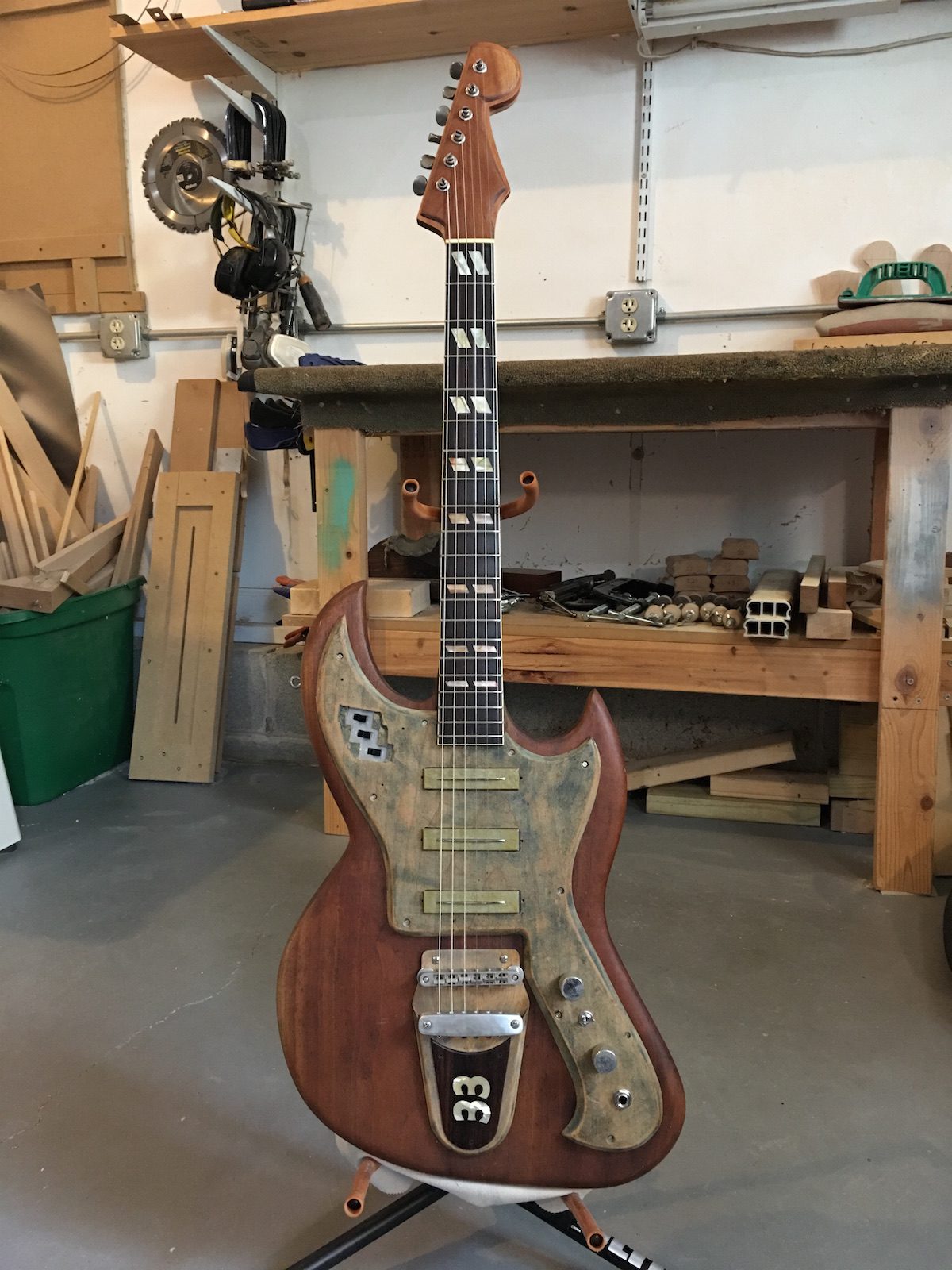 jailguitar_after